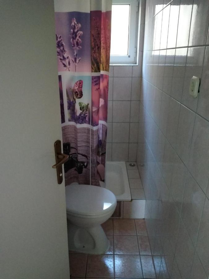 Apartment For 6 In Makarska Centar Exterior photo