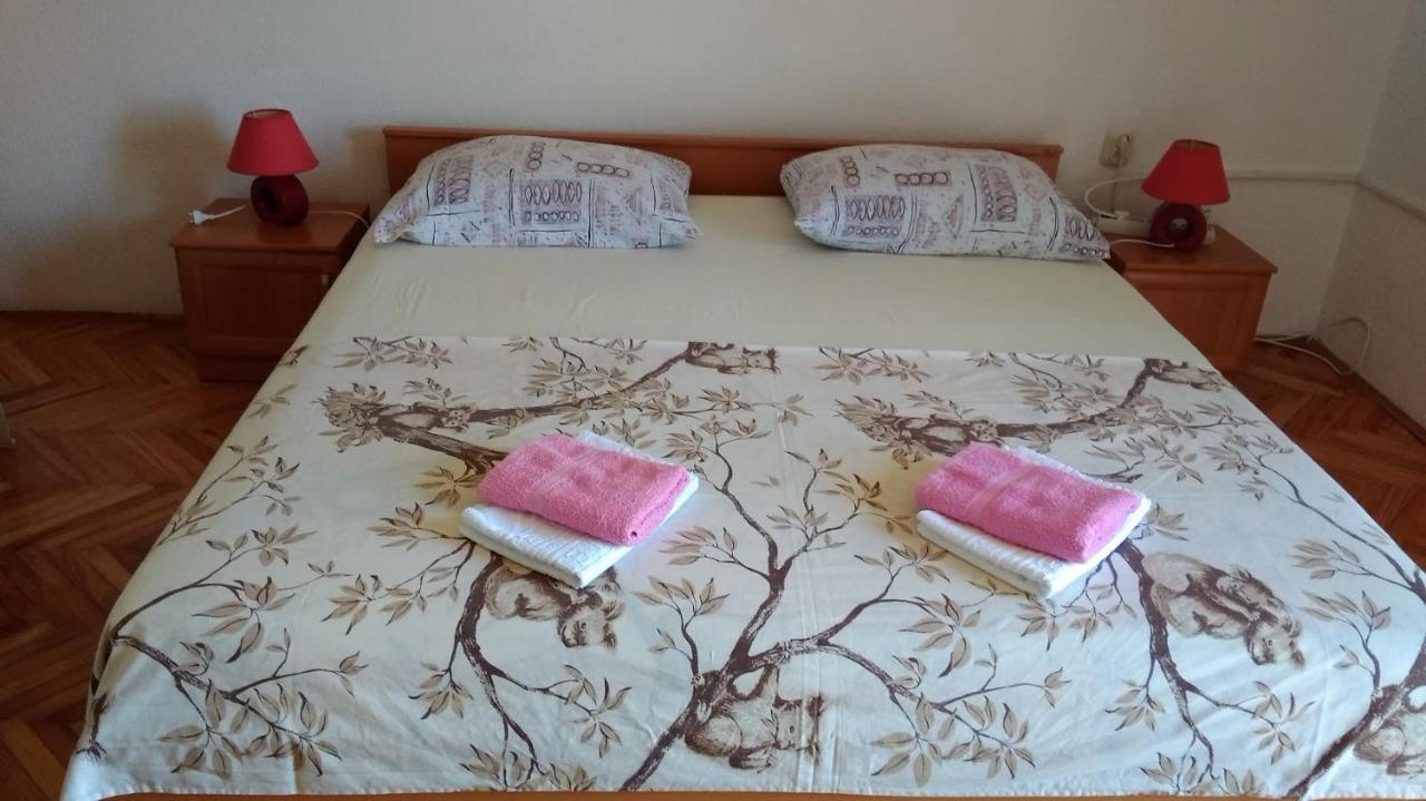 Apartment For 6 In Makarska Centar Exterior photo