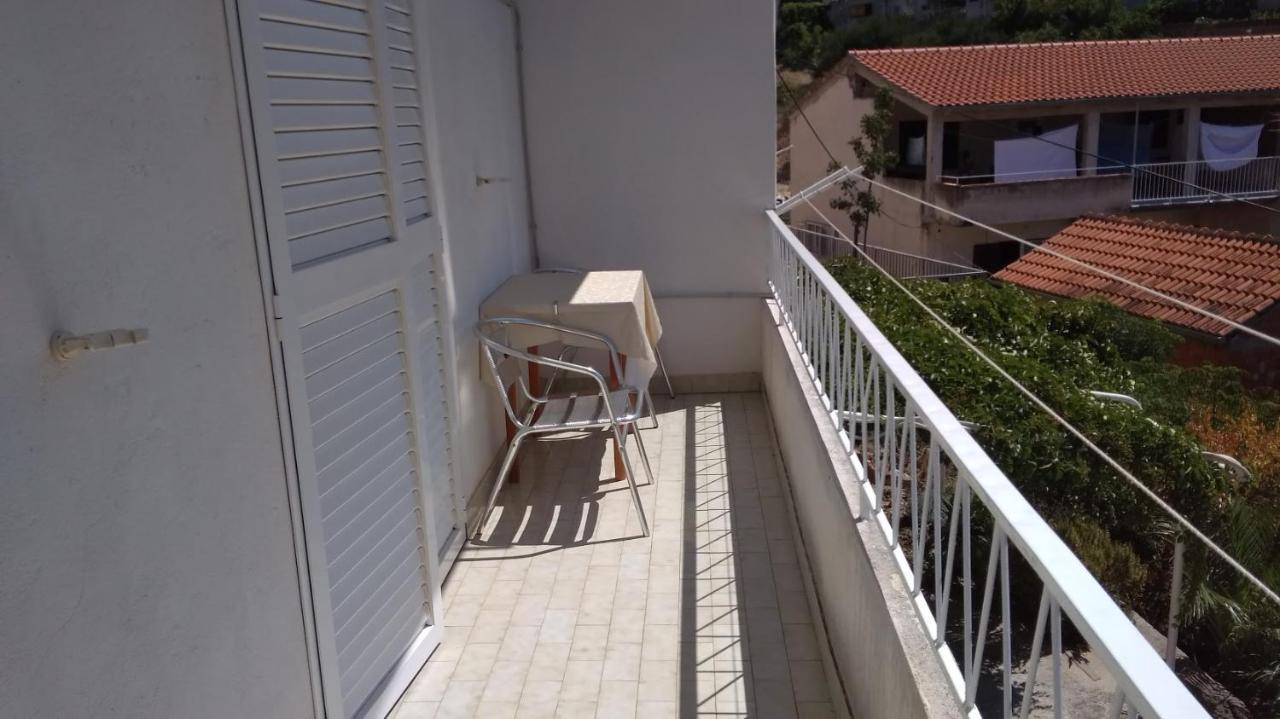 Apartment For 6 In Makarska Centar Exterior photo